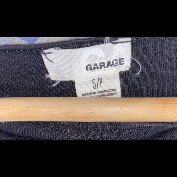 Black top - Picture 3 of 3